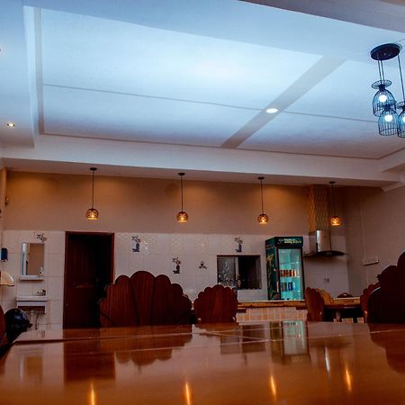 Dolar Lodges & Tours マウン エクステリア 写真
